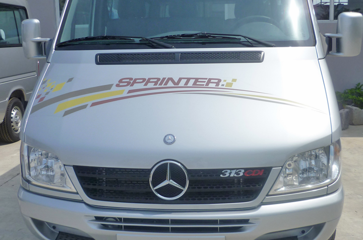 Thuê xe du lịch Mercedes Sprinter 16 chỗ